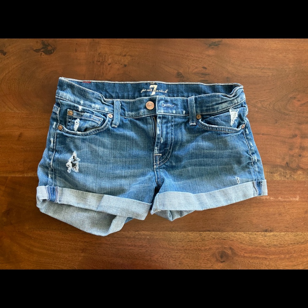 7 for All Mankind jean shorts size 4 (26)